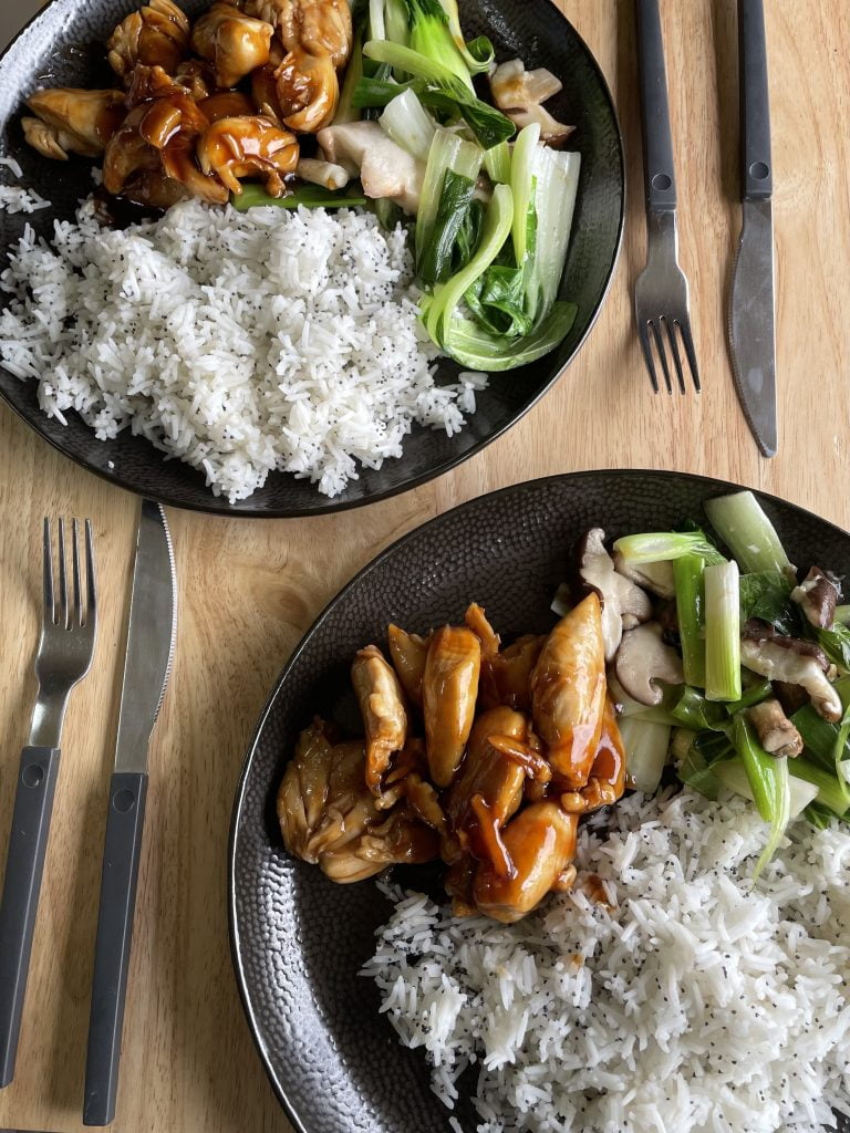 A close up image of the recipe mentioned above. Sticky Chinese chicken with rice and pak choi