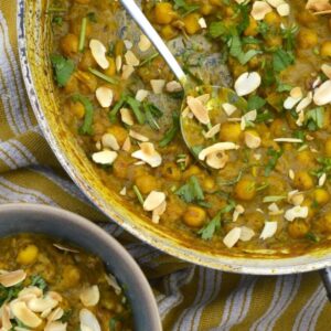 Kashmiri banana curry