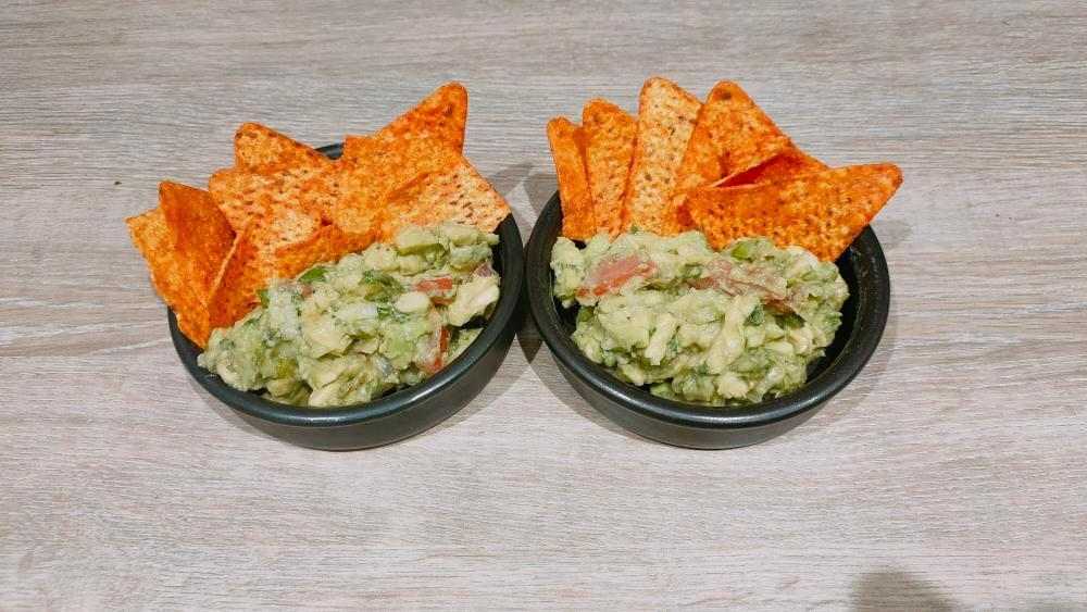 MeShell's kick ass guacamole