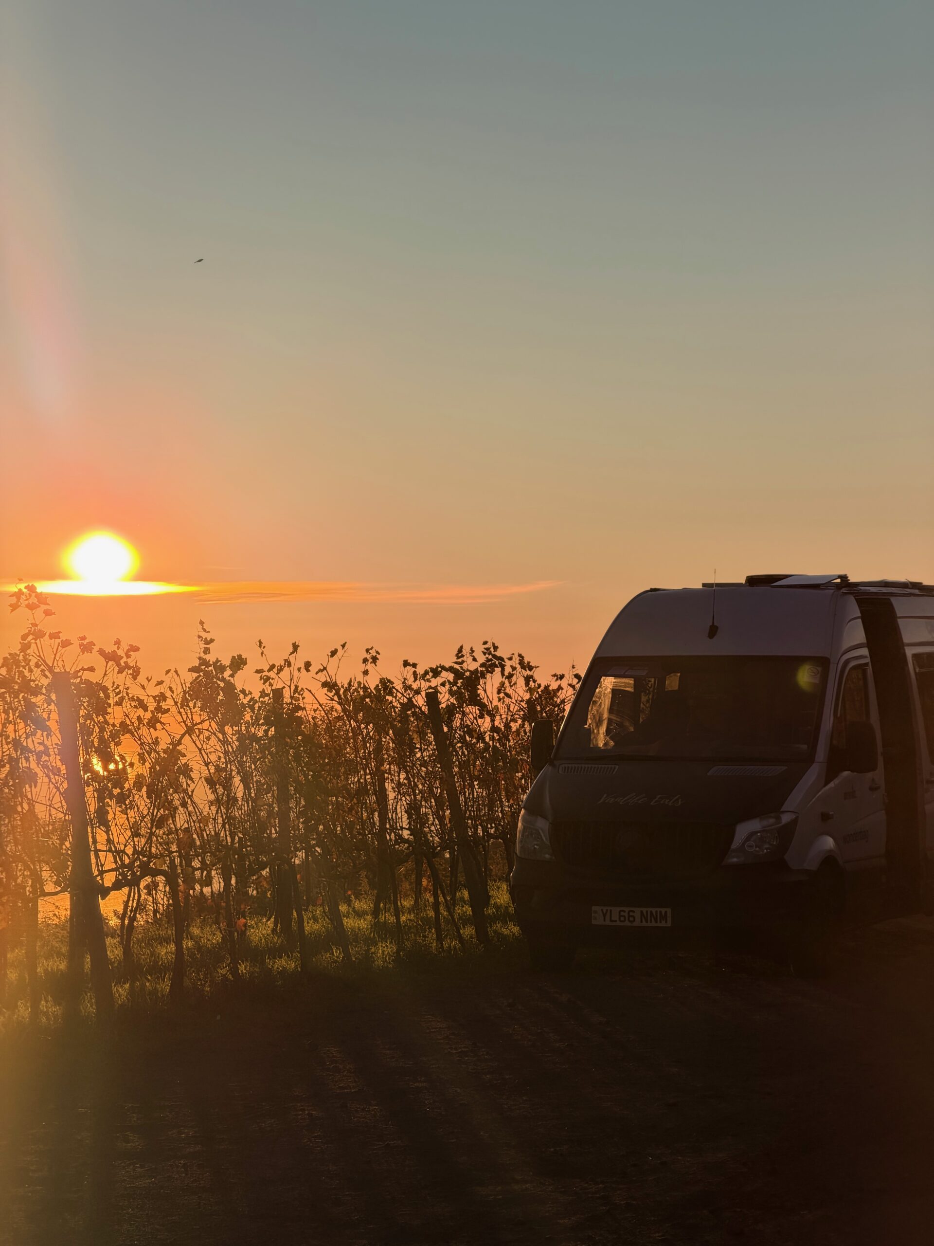 vanlife parkup